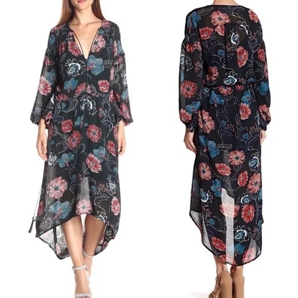 Dresses & Skirts - ASTR The Label Florence Floral Print‎ Hi Low Dress